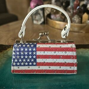 LIPSTICK CASE!! PATRIOTIC as can be!!🇺🇸🇺🇸🇺🇸